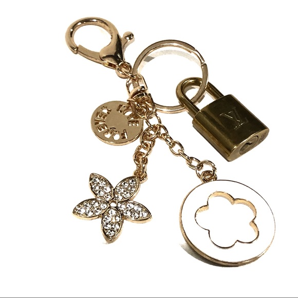 Authentic Louis Vuitton Lock & Key with Rhinestone Bag Charm Keychain Key Holder - Picture 3 of 4